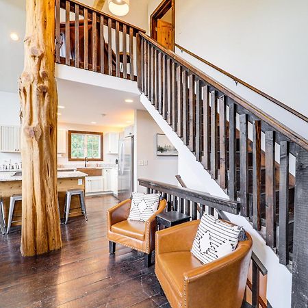 Luxe Appalachian Mountain Cabin With Hot Tub, Views Warrensville المظهر الخارجي الصورة