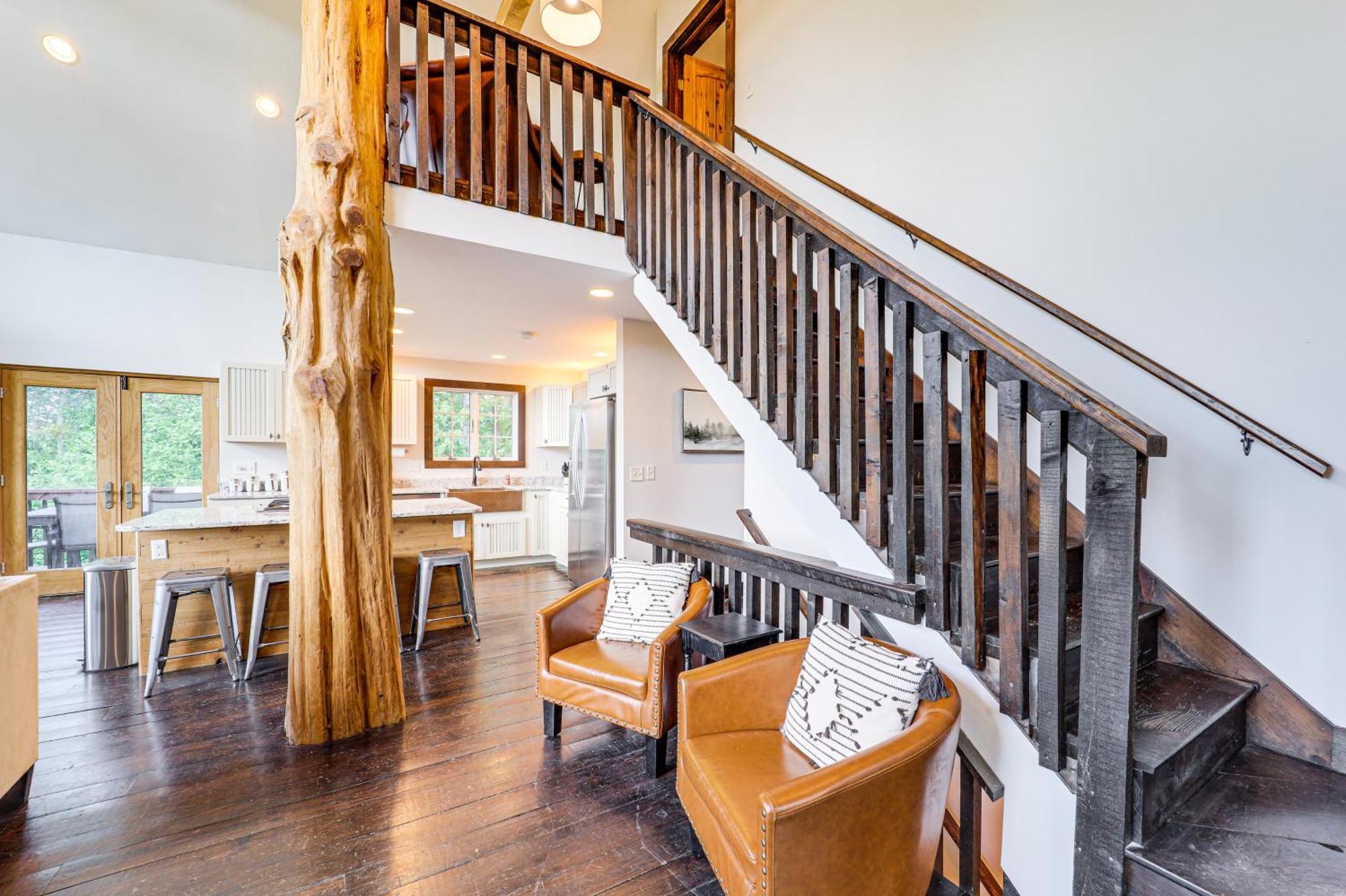 Luxe Appalachian Mountain Cabin With Hot Tub, Views Warrensville المظهر الخارجي الصورة