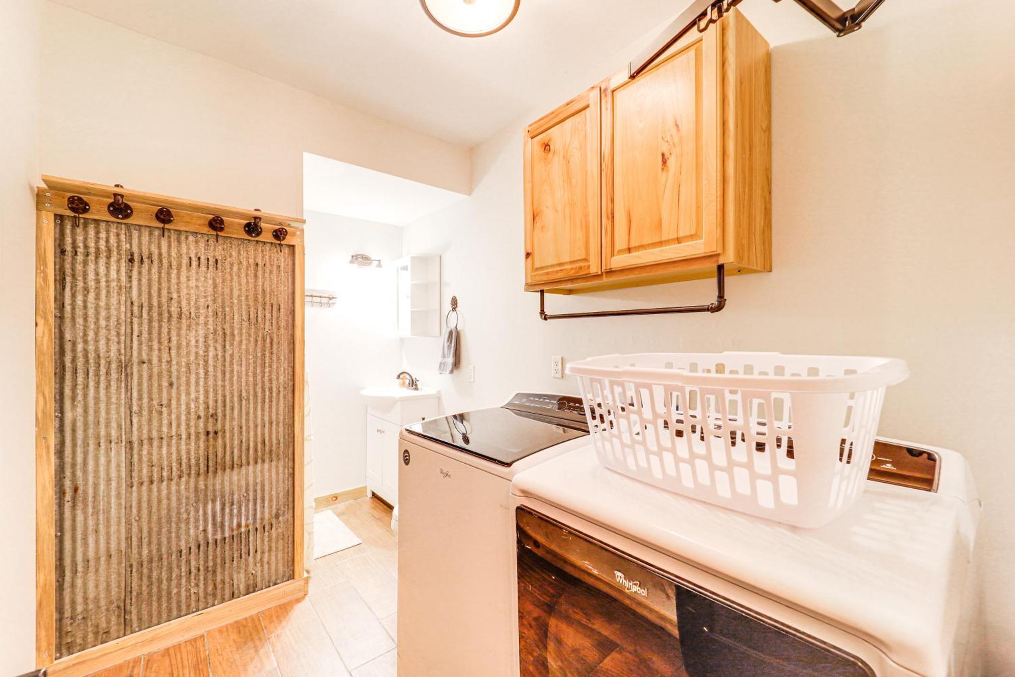 Luxe Appalachian Mountain Cabin With Hot Tub, Views Warrensville المظهر الخارجي الصورة